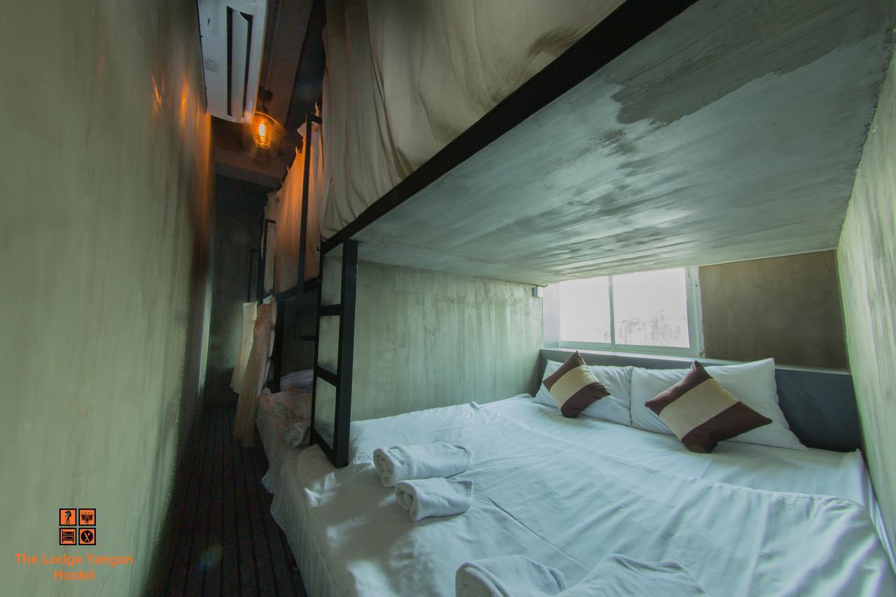 The Lodge Yangon Hostel Exterior foto