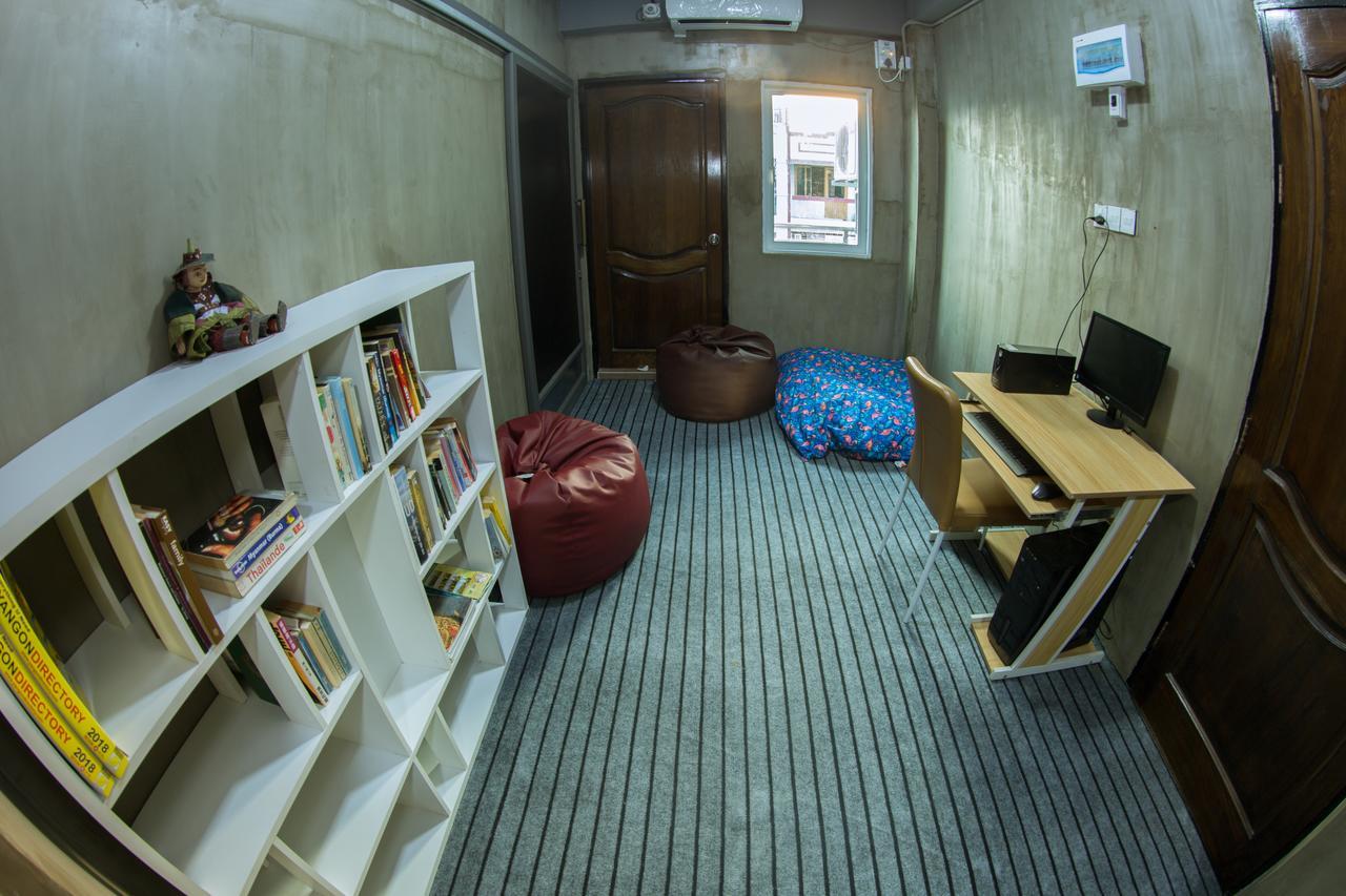The Lodge Yangon Hostel Exterior foto